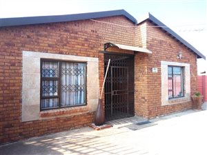 3 Bed House in Tsakane