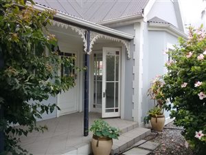 2 Bed House in Strand Central