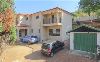 4 Bedroom House in Naturena