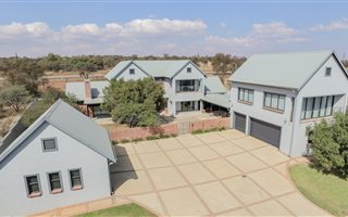 5 Bedroom House in Sable Hills Waterfront Estate