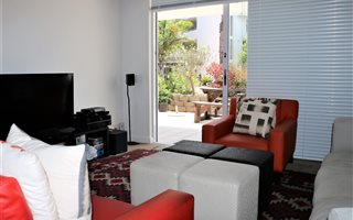 2 Bedroom Apartment in Green Point
