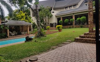 5 Bedroom House in Meerensee