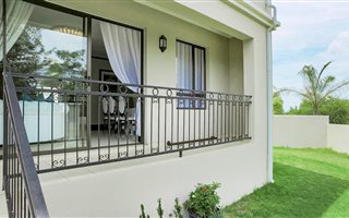 3 Bedroom Duplex in Carlswald Estate