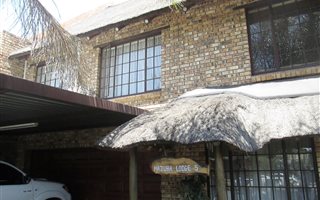 3 Bedroom Duplex in Homelake