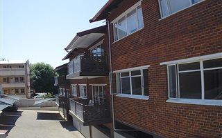 2 Bedroom Apartment in Linden