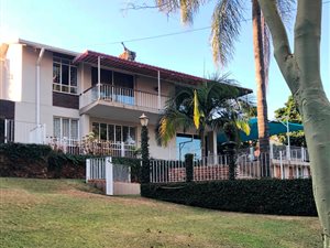 4 Bed House in Lynnwood Manor