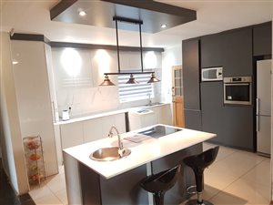 3 Bed Simplex in Wingate Park