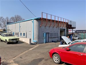 310 m² Industrial space in Brixton