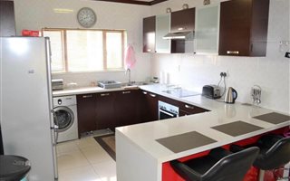 3 Bedroom Apartment in Summerset