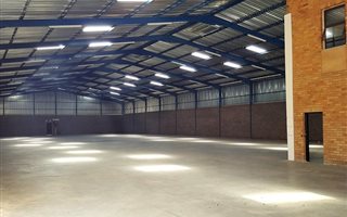 2850 m² Industrial space in Stormill