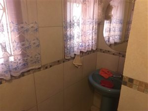 5 Bed House in Shastri Park