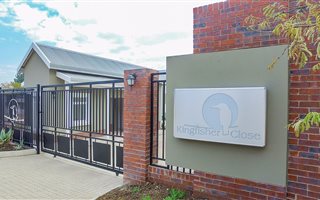 3 Bedroom Cluster in Fourways