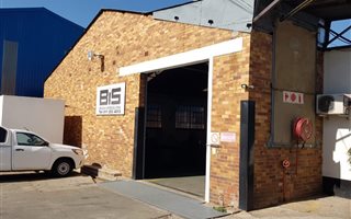 1692 m² Industrial space in Tulisa Park