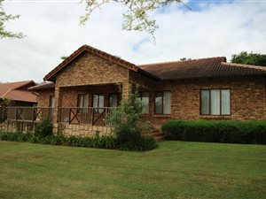 3 Bed House in White River Country Estate