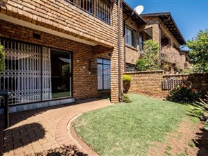 3 Bed Townhouse in Ontdekkers Park