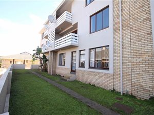 2 Bed Townhouse in Beacon Bay