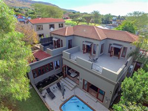 4 Bed House in Featherbrooke Estate