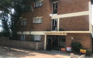 2 Bedroom Flat in Kew