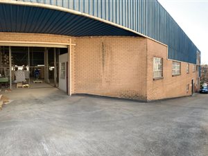 1487 m² Industrial space in Strydompark