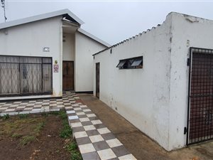 3 Bed House in Lolo Park