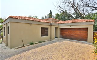 3 Bedroom House in Fontainebleau