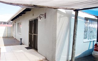2 Bedroom Townhouse in Homelake