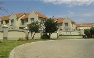 1 Bedroom Apartment in Esther Park