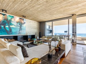 5 Bed House in Bantry Bay