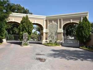 1019 m² Land available in Fourways