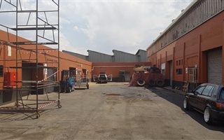 156 m² Industrial space in Steeledale