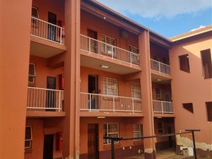 2 Bed Apartment in Commercia