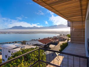 3 Bed House in Mountainside