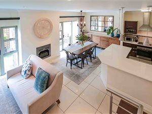 3 Bedroom Townhouse in Bryanston East