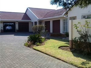 3 Bed Townhouse in Sharon Park