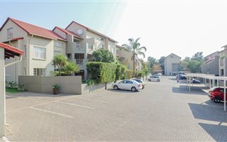 2 Bedroom Apartment in Paulshof