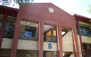 335 m² Office Space in Ferndale