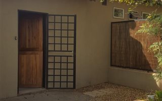 1 Bedroom Garden Cottage in Emmarentia