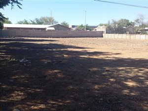 992 m² Land available in Upington