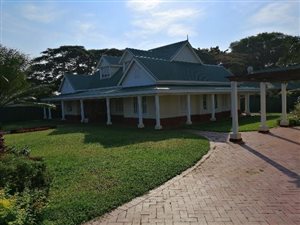 4 Bed House in Mt Edgecombe