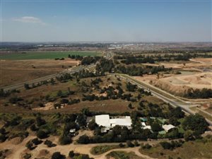 1000 m² Commercial space in Olifantsfontein