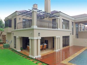 4 Bed House in Bryanston