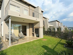 3 Bed Townhouse in Eagle Canyon Golf Estate