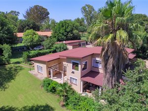 5 Bed House in Parys