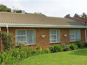 3 Bed Townhouse in Vanderbijlpark SW5