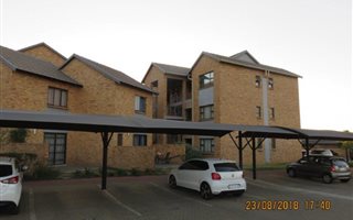 2 Bedroom Duplex in Rooihuiskraal North