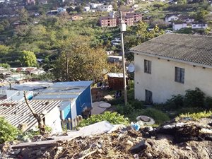 7608 m² Land available in Clermont
