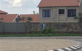 2 Bedroom Apartment in Hazeldean (Silverlakes Surroundings)