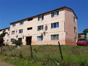 2 Bed Apartment in Newlands East