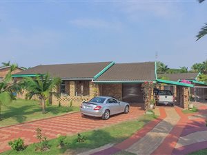 8 Bed House in Birdswood