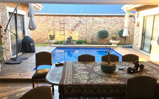 3 Bedroom House in Lifestyle Estate